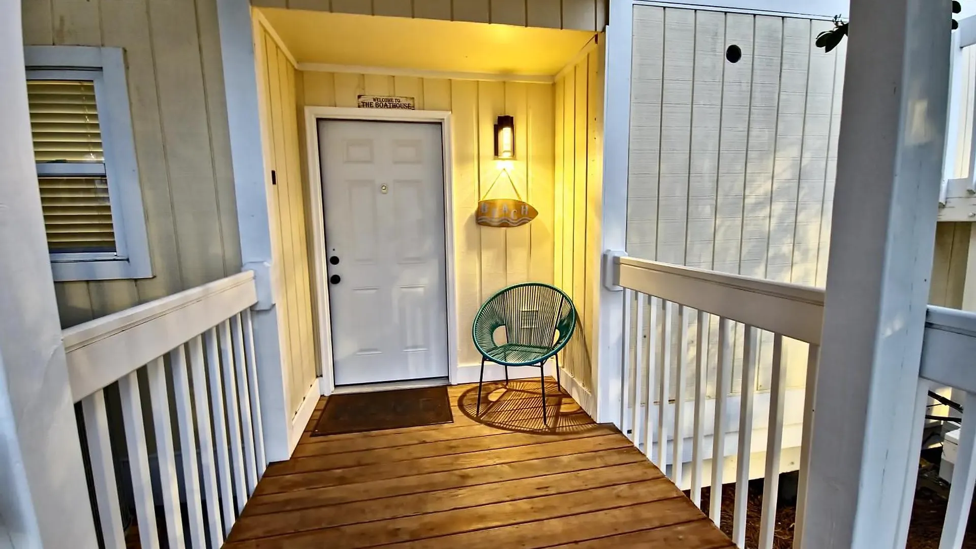 Boathouse Condo, Downtown Destin Harbor, Private Beach Access, Waterfront, On Golf Course, Water Taxi Pickup 0*,  United States