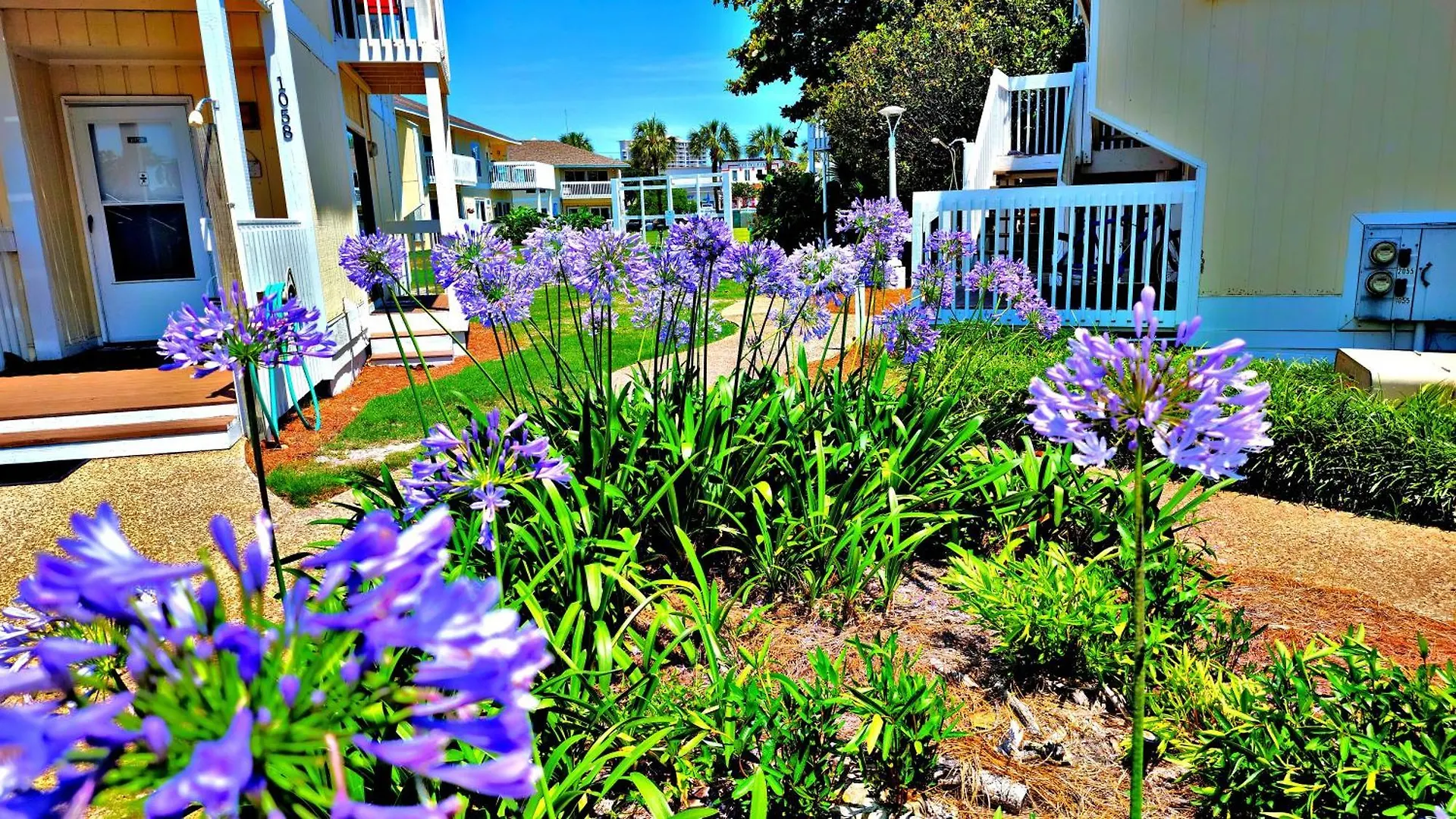 Boathouse Condo, Downtown Destin Harbor, Private Beach Access, Waterfront, On Golf Course, Water Taxi Pickup 0*,